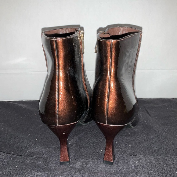 NWOT C Comfort est 1946 Patent Leather 2.75" Heel Bronze Ankle Boot - Picture 5 of 8